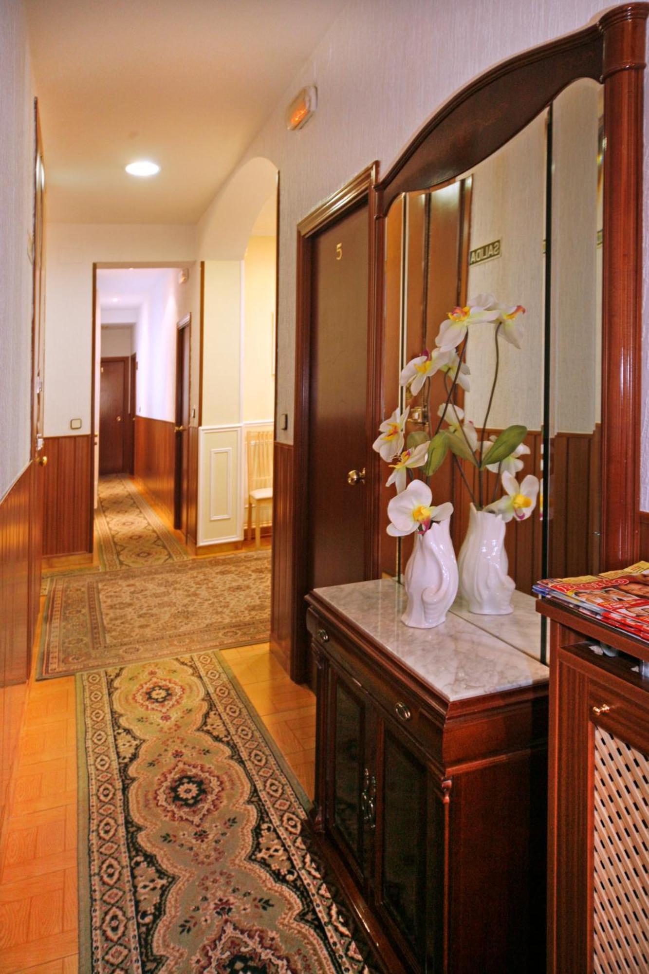 Hostal San Antonio Madrid Eksteriør bilde