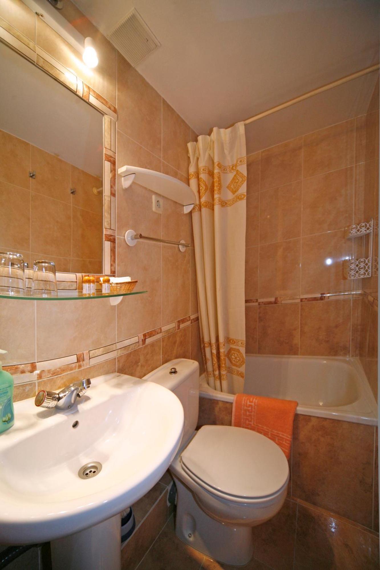 Hostal San Antonio Madrid Eksteriør bilde