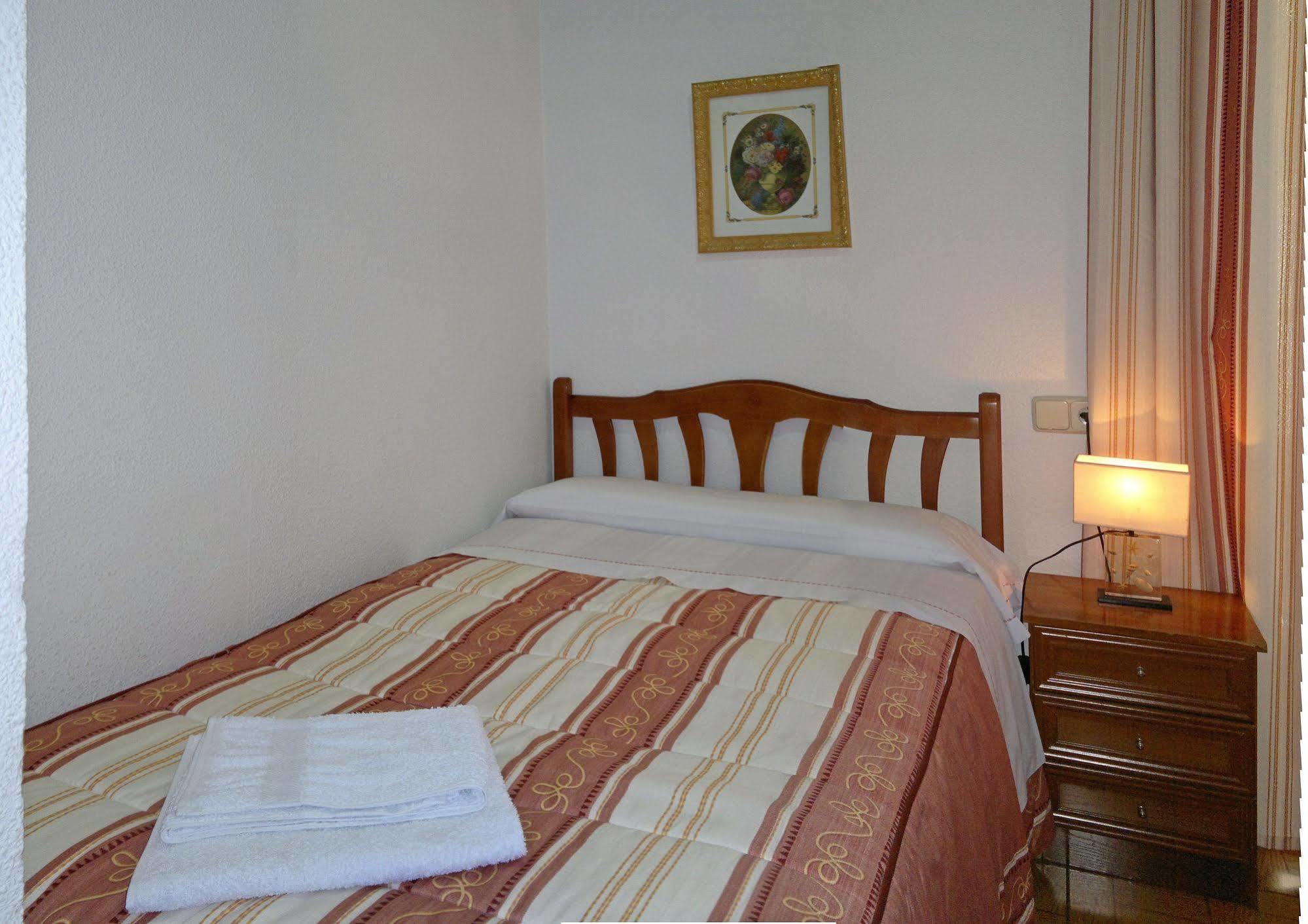 Hostal San Antonio Madrid Eksteriør bilde